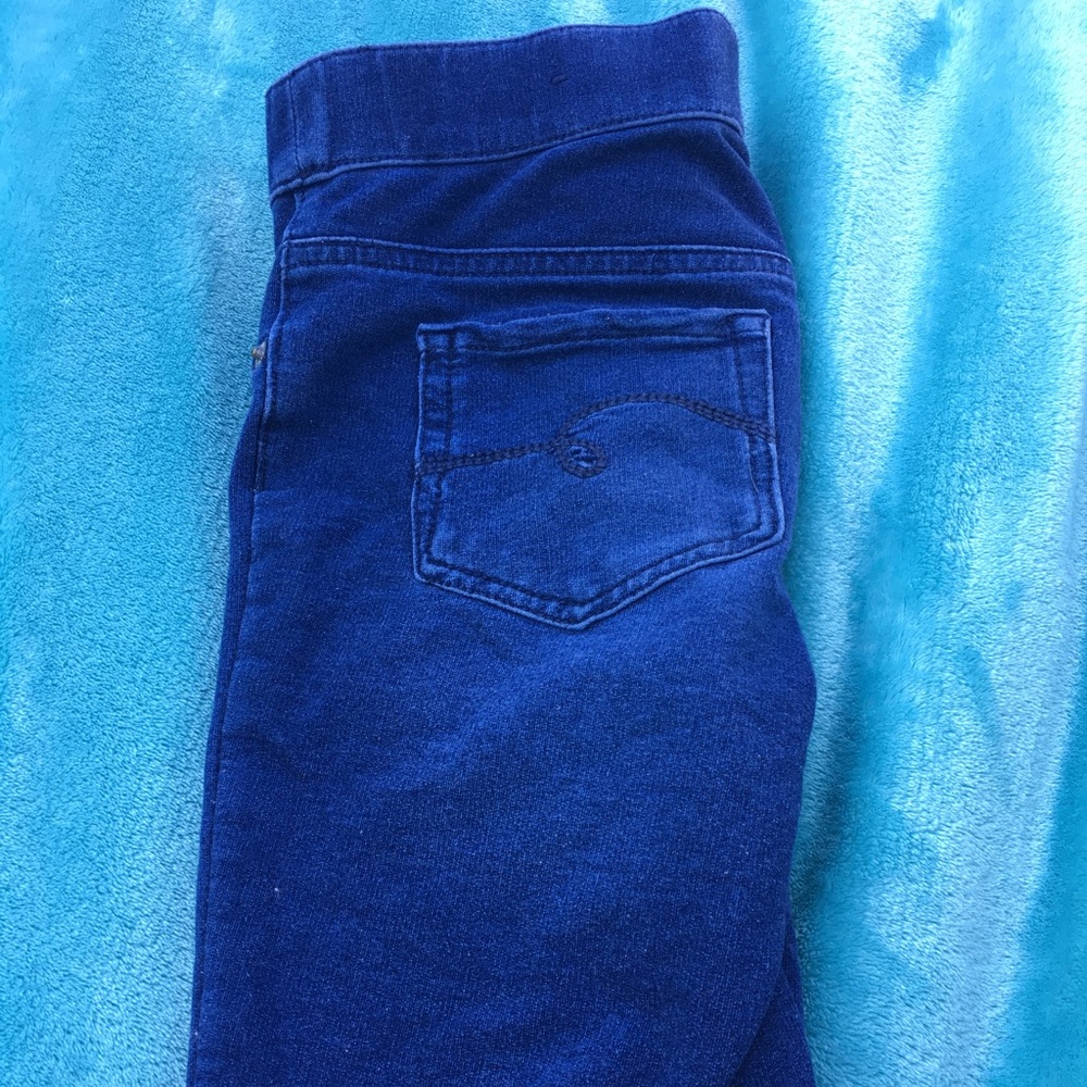 Jean and short sleeve shirt outfit.